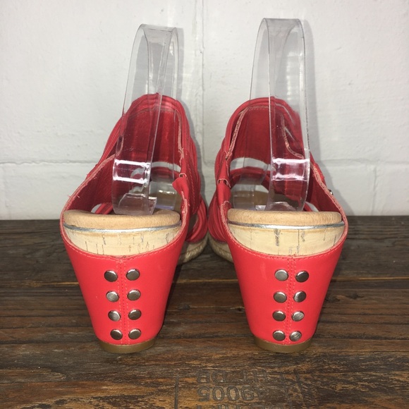 UGG Hilarie Open Toe Sandal Wedge Red - Picture 5 of 11